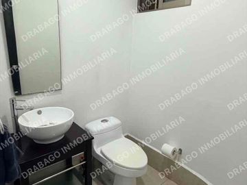 Casa en venta con alberca y seguridad en privada en álamos 1