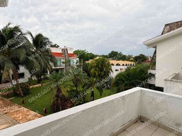Casa en venta con alberca y seguridad en privada en álamos 1