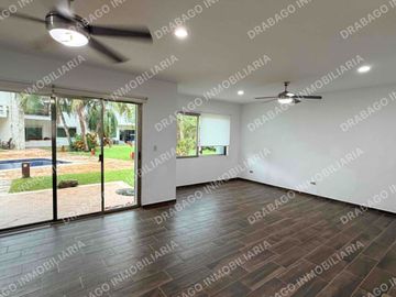 Casa en venta con alberca y seguridad en privada en álamos 1