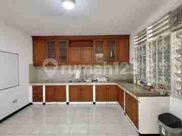 Rumah Lt 1.000m² Dalam Twon House Di KKO Cilandak