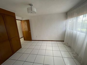 Casa con Alberca en Vista Hermosa