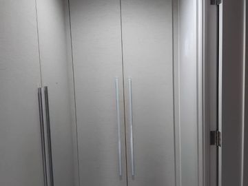 118 sqm 2BR Condo for Sale in Lincoln Tower, Proscenium near Power Plant Mall & Rockwell Center
