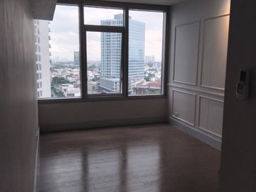 118 sqm 2BR Condo for Sale in Lincoln Tower, Proscenium near Power Plant Mall & Rockwell Center
