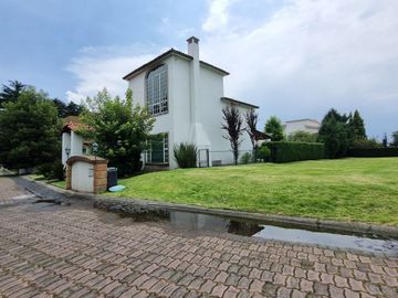 VENTA CASA RESIDENCIAL PUERTA DEL CARMEN - OCOYOACAC - CERCA DE LAS OUTLET DE LERMA - PARQUE INDUSTRIAL OCOYOACAC - KAVAK - FACIL SALIDA A CDMX