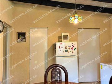Venta de Casa estilo campestre y terreno en Nepantla de Sor Juana Inés de la Cruz, Estado de México