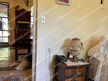 Venta de Casa estilo campestre y terreno en Nepantla de Sor Juana Inés de la Cruz, Estado de México