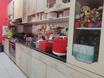 DIJUAL Rumah Terawat Kondisi Bersih Siap Huni Keamanan 24 Jam Row Jalan Lebar Berada di Blok Depan Dekat PLaza Araya dan Pusat Kota di Araya
