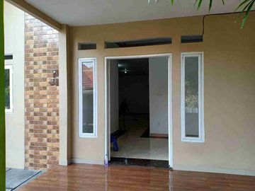 Rumah 1 Lantai Strategis di Taman Galaxy, Bekasi