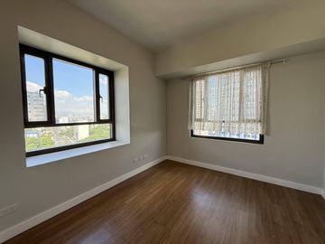 FOR LEASE: 2-Bedroom Flat in The Arton by Rockwell, Quezon City