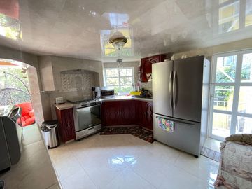 Casa estilo inglés en Venta en Condado de Sayavedra