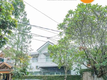 Rumah Hook Asri Ada Private Pool LT 262 Di Pancoran Mas Depok