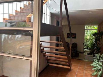 Se Vende Casa en Loma del Esmeraldal Envigado