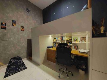 Dijual rumah full furnish asya cluster mantana