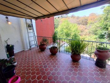 LINDA Y ACOGEDORA CASA EN VENTA EN LOMAS DE LAS ÁGUILAS, A UNOS PASOS DEL ACCESO A LA SUPERVÍA