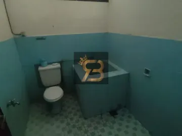 Rumah Hook dengan Halaman Luas di Turangga Lengkong Buahbatu Bandung