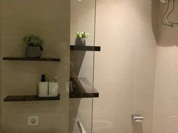 DISEWAKAN APARTEMENT ROSEBAY GRAHA FAMILY SURABAYA