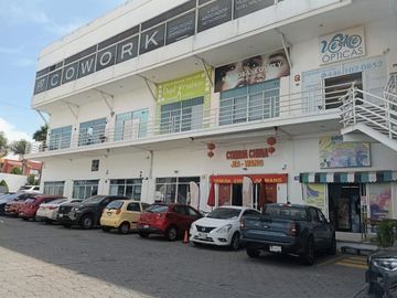 LOCAL EN RENTA EN PLAZA PALMAS II, JURIQUILLA QUERÉTARO