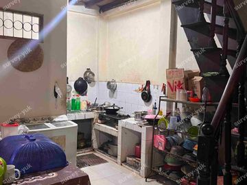 Rumah Lama Lt 120 m2 SHM Strategis Tangerang Kota - Larangan- Jakarta
