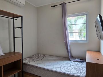 Kos2an aktif, terisi full  Alesha Yellow Vanya Park BSD Type pool, full renov full furnished