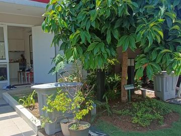 Dijual rumah 2 lantai cantik di Martinez Gading Serpong
