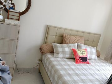 Dijual rumah 2 lantai cantik di Martinez Gading Serpong