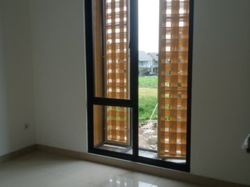 Rumah 2lt luas 5x15 75meter 4KT Cluster Mahakam The Signature JGC Jakarta Garden City