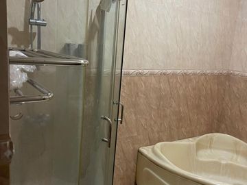 Rumah 2 Lantai SHM Siap Huni Lingkungan Nyaman di Perum Araya, Kota Malang