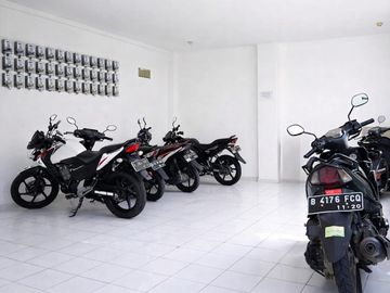 Cari Kost Nyaman? Griya Elok Siap Ditempati! Sewa Kost Campur Hanya 1,8 JT/bulan Sangat Strategis Book Now!!