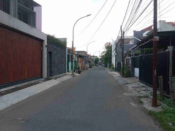 TURUN HARGA
DIJUAL CEPAT RUMAH DEKAT KIARA ARTHA PARK BABAKAN SARI KOTA BANDUNG