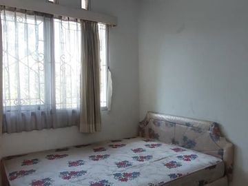 Dijual Rumah Wangsakerta Asri dan Nyaman Samping Taman