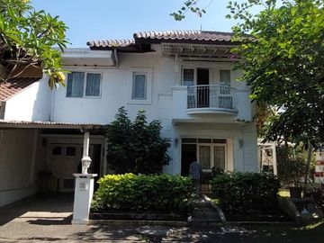 Dijual Rumah Wangsakerta Asri dan Nyaman Samping Taman