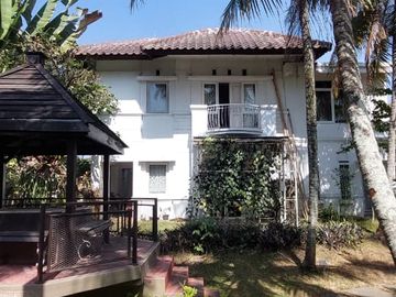 Dijual Rumah Wangsakerta Asri dan Nyaman Samping Taman