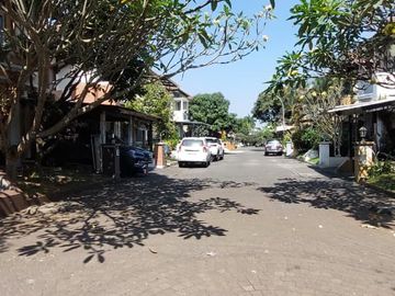 Dijual Rumah Wangsakerta Asri dan Nyaman Samping Taman