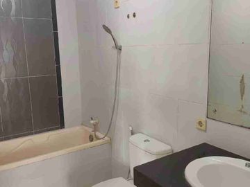 Jual Rumah Siap Huni Dekat Pasmod BSD Griya Loka, An