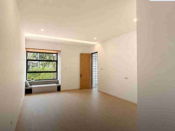 DI JUAL Rumah Baru 2 Lantai Semi Furnished BSD Giri Loka, An