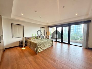 2 Bedroom Condo With Seaview in Mactan For Rent