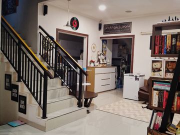 Dijual Rumah di Cluster Bohemia Siap Huni Lokasi Strategis