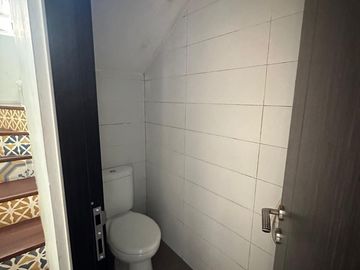 Dijual Rumah Hook 2 Lantai di Allura Residence 2 Caman Bekasi