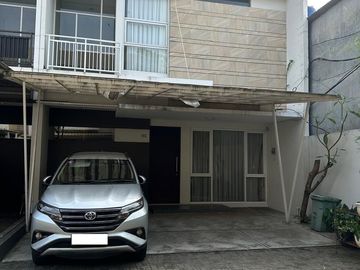 Dijual Rumah Hook 2 Lantai di Allura Residence 2 Caman Bekasi