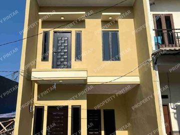 DI JUAL RUMAH MURAH 2 LANTAI SECONDARY DLM KOMPLEK BISA KPR PRIBADI DI KAMPUNG TENGAH KRAMAT JATI JAKTIM