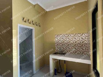 DI JUAL RUMAH MURAH 2 LANTAI SECONDARY DLM KOMPLEK BISA KPR PRIBADI DI KAMPUNG TENGAH KRAMAT JATI JAKTIM