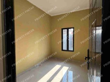 DI JUAL RUMAH MURAH 2 LANTAI SECONDARY DLM KOMPLEK BISA KPR PRIBADI DI KAMPUNG TENGAH KRAMAT JATI JAKTIM