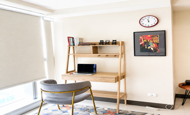 Luxury 1BR Semi furnished Unit for Sale at Uptown Parksuites, BGC