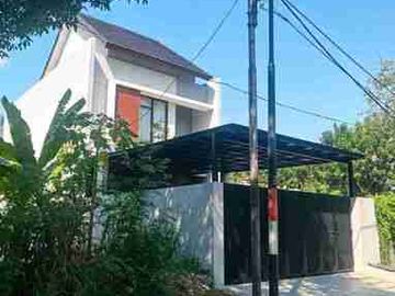 rumah baru siap huni jl 4.mobil
billymoon pondok kelapa