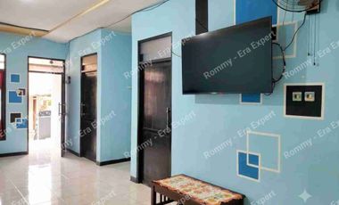 Dijual Rumah 2 Lantai Lokasi Strategis dekat Kantor Walikota Jakarta Timur dekat Stasiun dan Terminal Terpadu