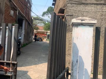 TERMURAH DIJUAL CEPAT KOST AKTIF 2 LANTAI  DEPAN UNPAD JATINANGOR SUMEDANG LOKASI STRATEGIS