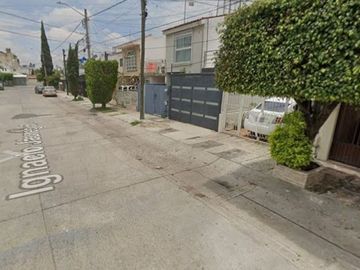 (BC) CASA EN VENTA EN CALLE IGNACIO JAUREGUI, PASEOS DEL SOL ZAPOPAN JALISCO,