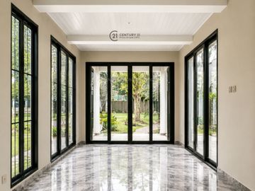 Sewa Rumah Luas di Bintaro Jaya Dekat Bintaro Xchange BTC 17395 GB