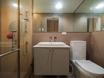 Pre Owned House and lot for sale in White Plains, Quezon City