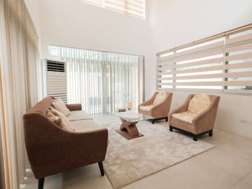 Pre Owned House and lot for sale in White Plains, Quezon City